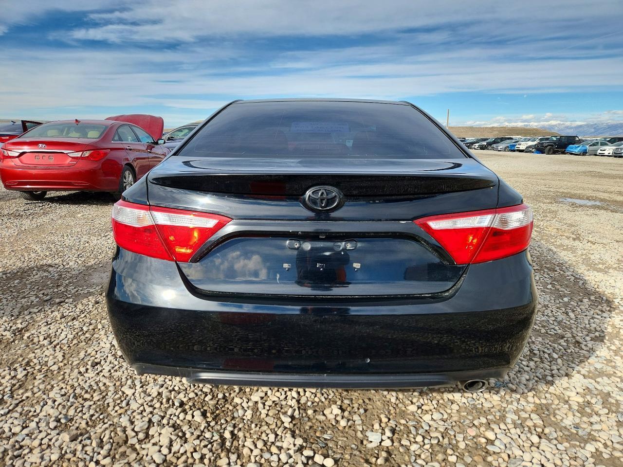 2016 TOYOTA CAMRY