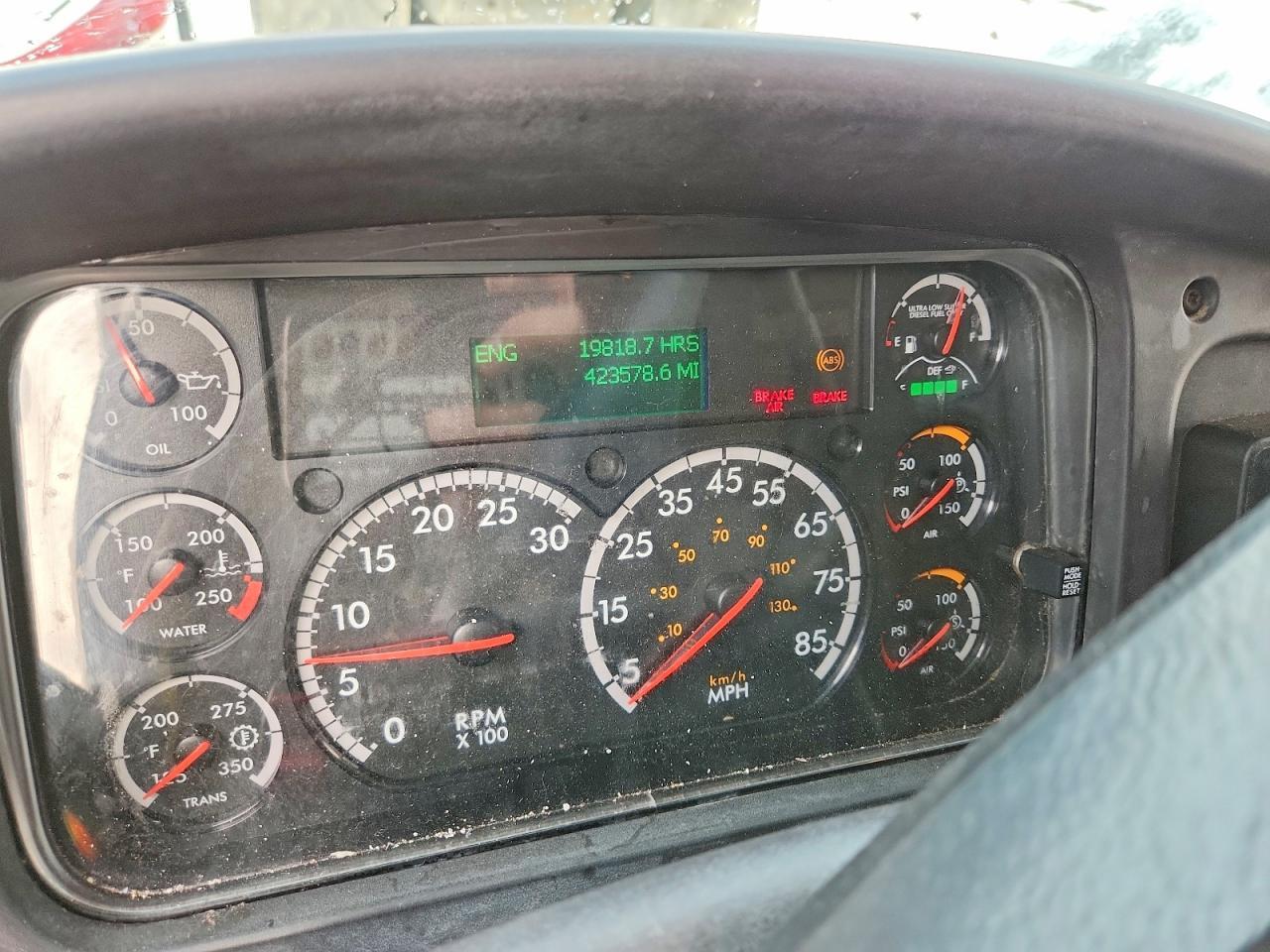 2021 FREIGHTLINER M2 106