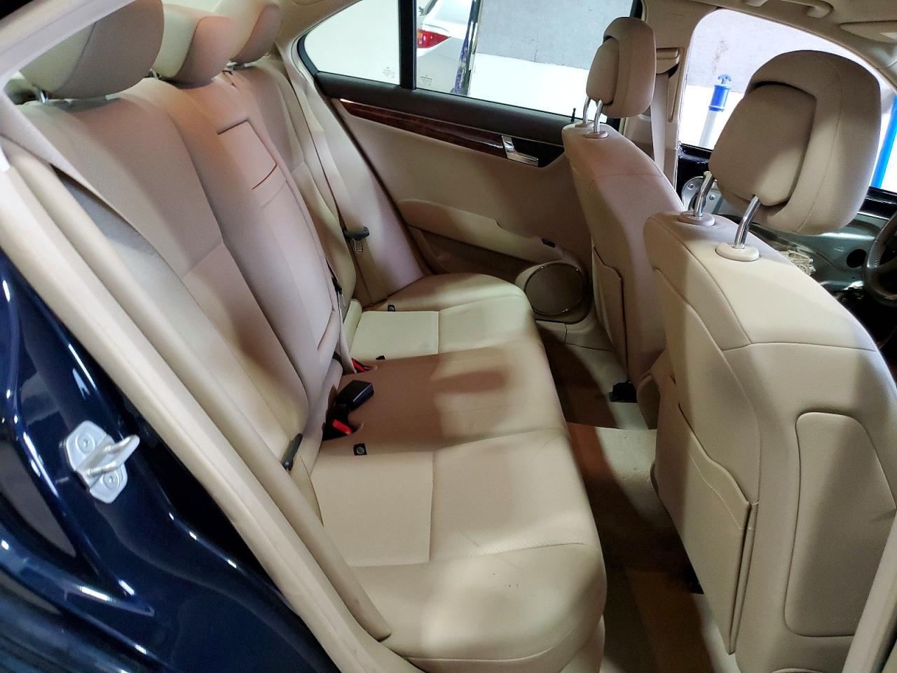 2011 MERCEDES-BENZ C-CLASS