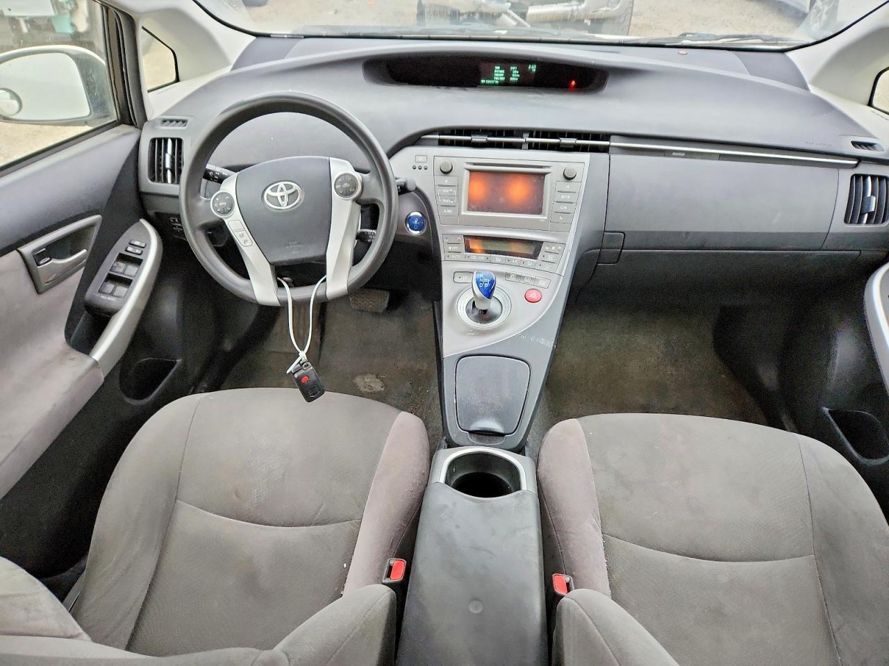 2015 TOYOTA PRIUS