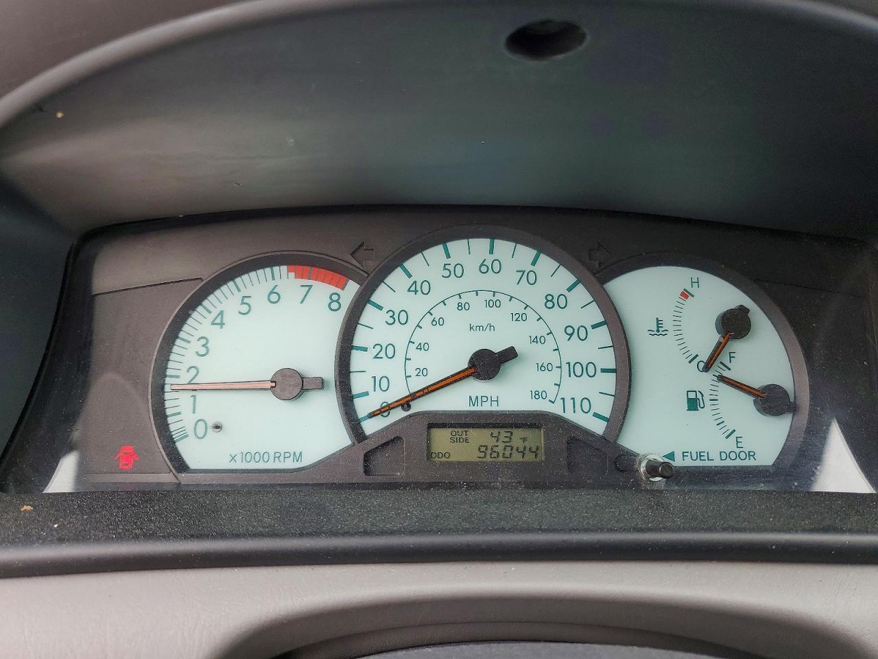 2004 TOYOTA COROLLA