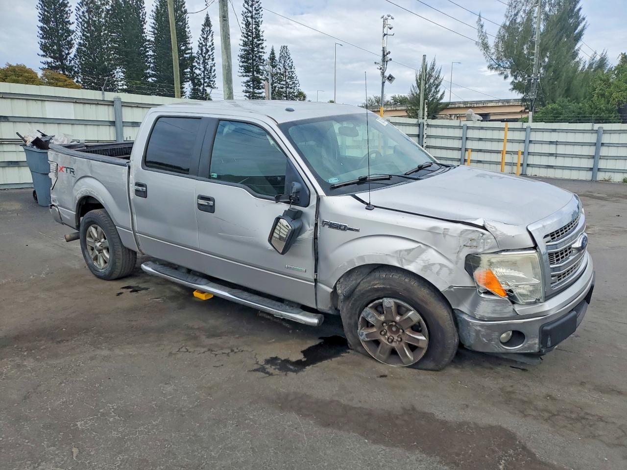 2014 FORD F-150 Lightning
