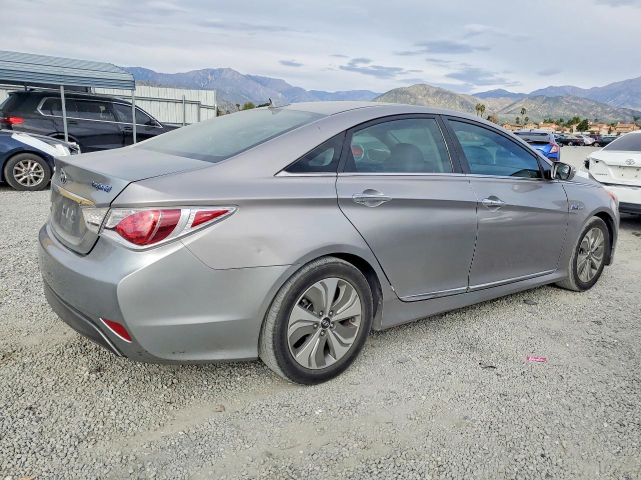 2013 HYUNDAI SONATA