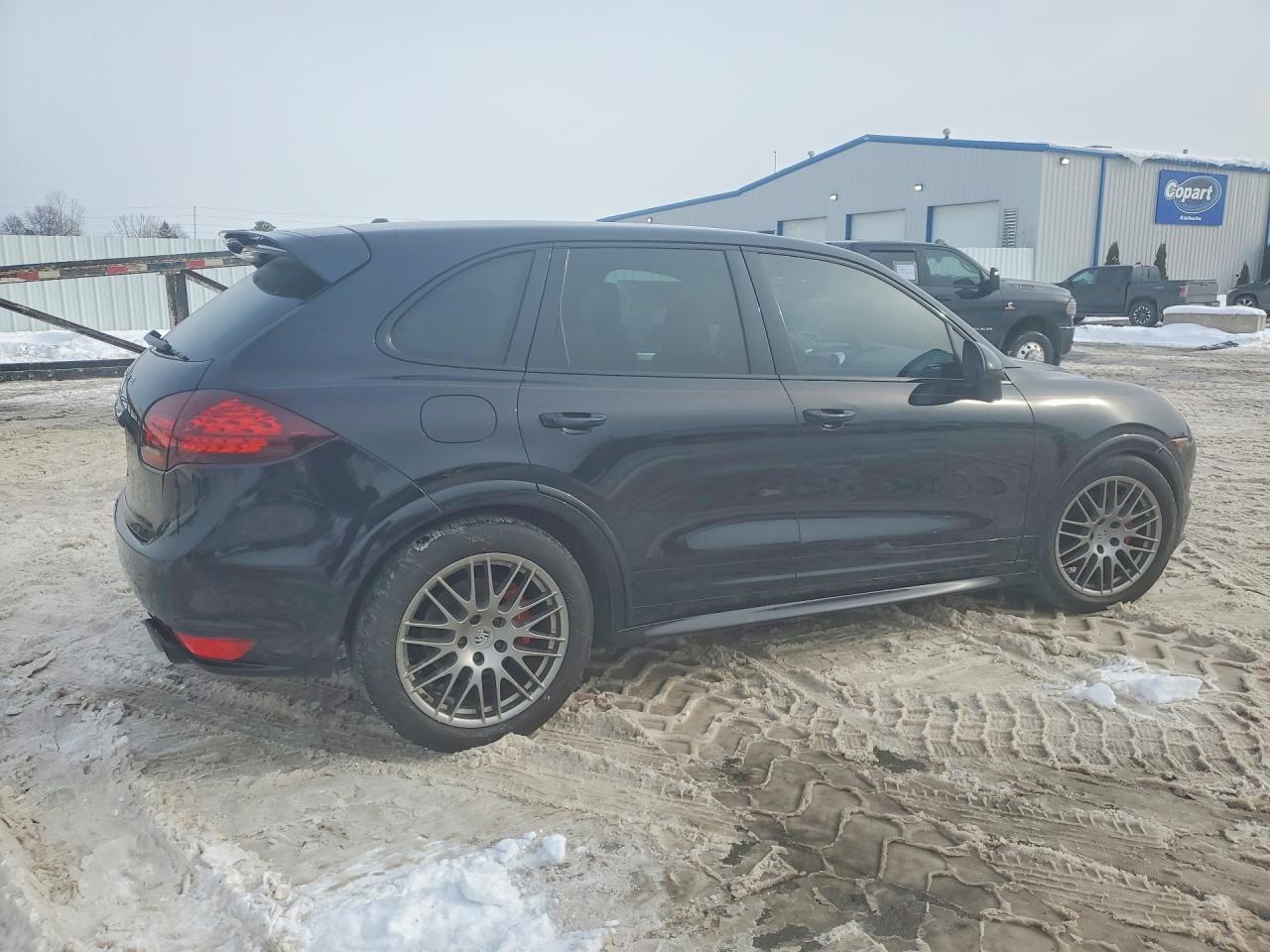 2014 PORSCHE CAYENNE