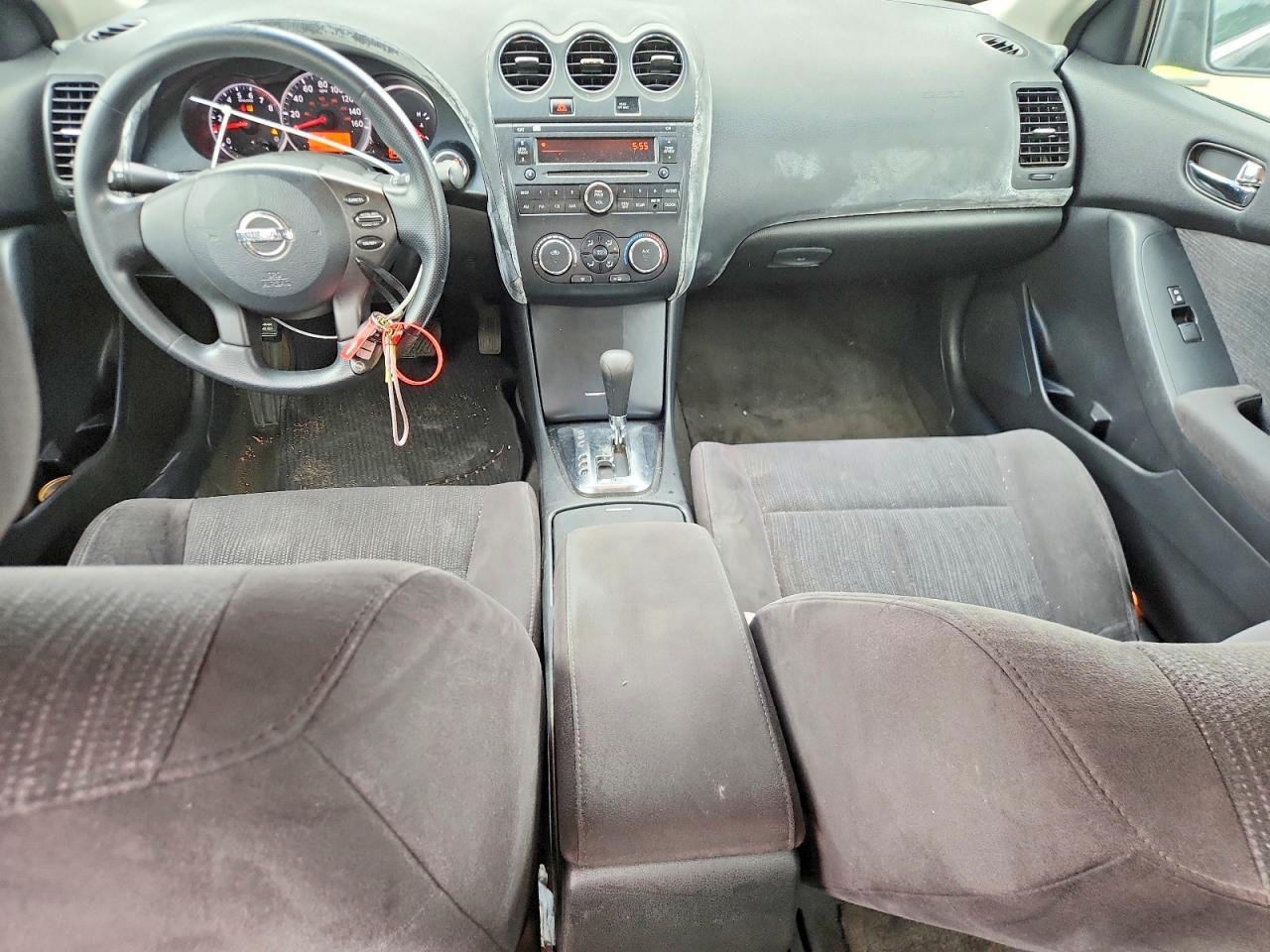 2010 NISSAN ALTIMA