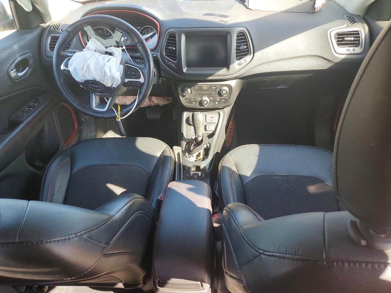 2020 JEEP Compass