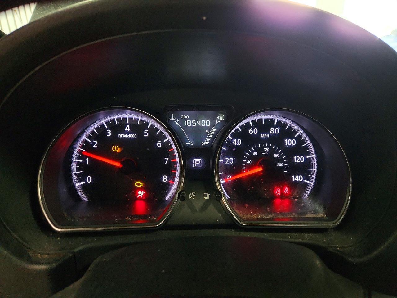 2016 NISSAN VERSA