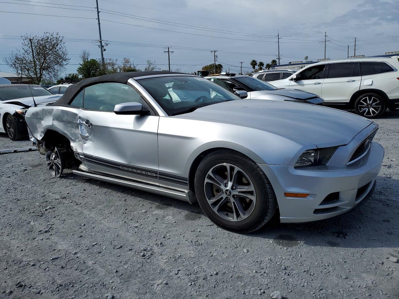 2014 FORD MUSTANG