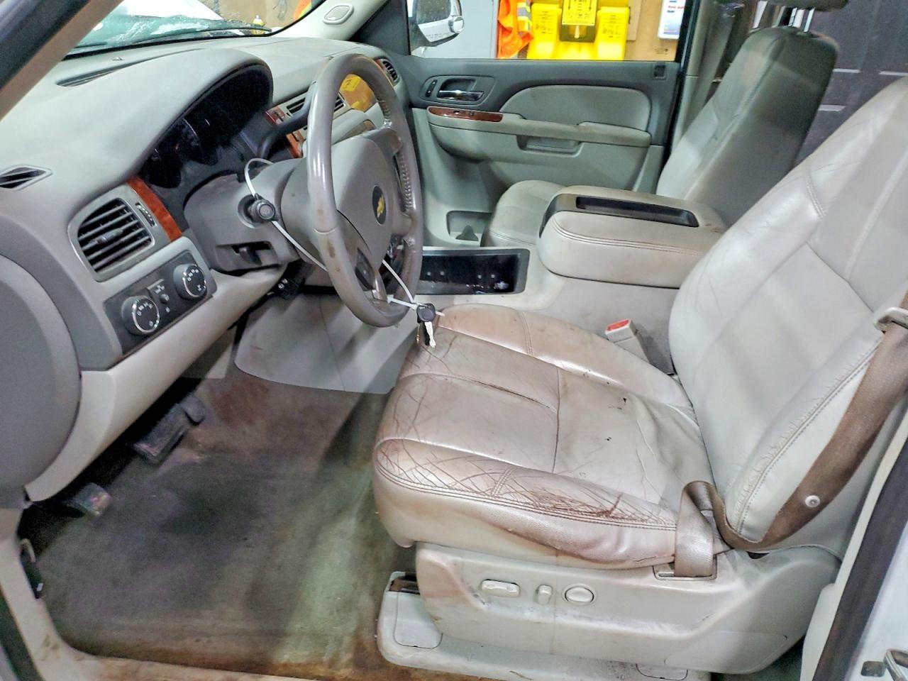2011 CHEVROLET Tahoe