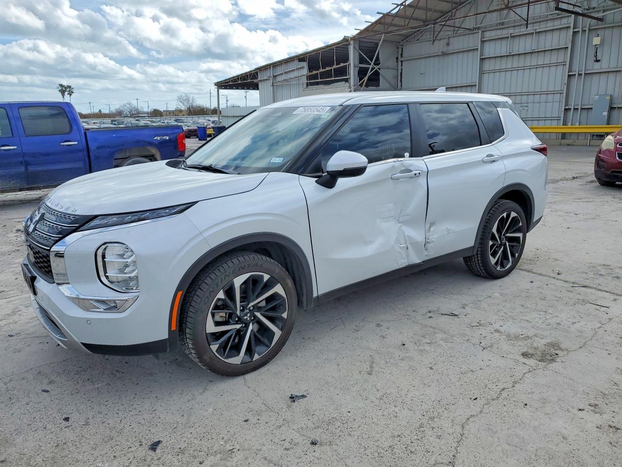 2022 MITSUBISHI outlander