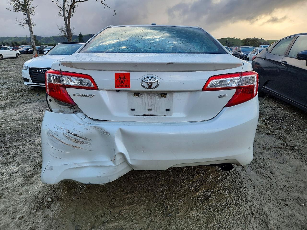 2014 TOYOTA CAMRY
