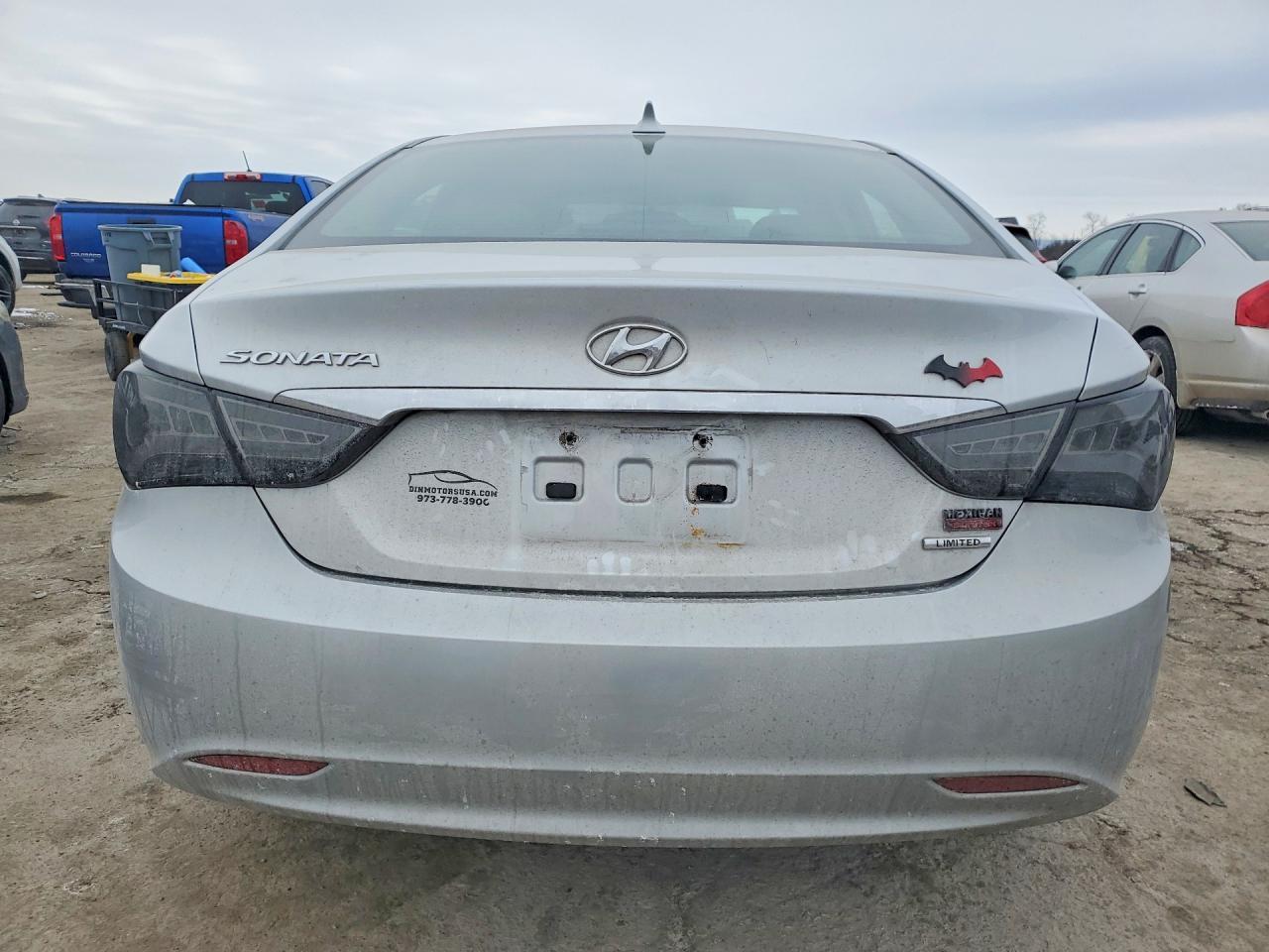 2011 HYUNDAI SONATA