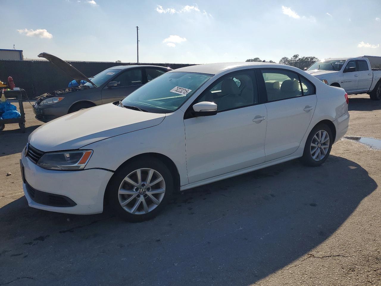2012 VOLKSWAGEN JETTA