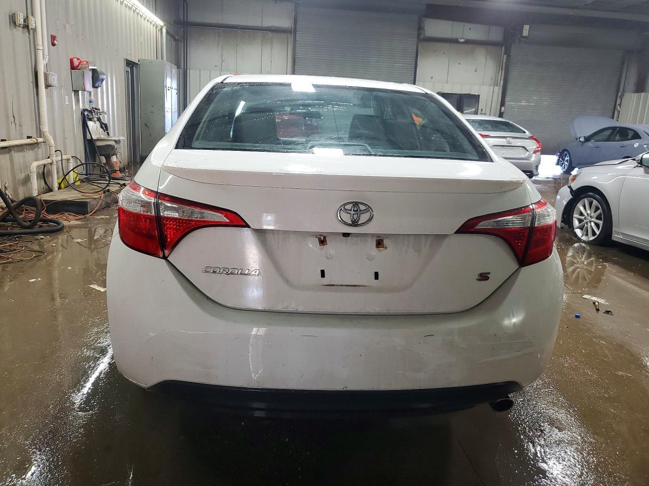 2015 TOYOTA COROLLA
