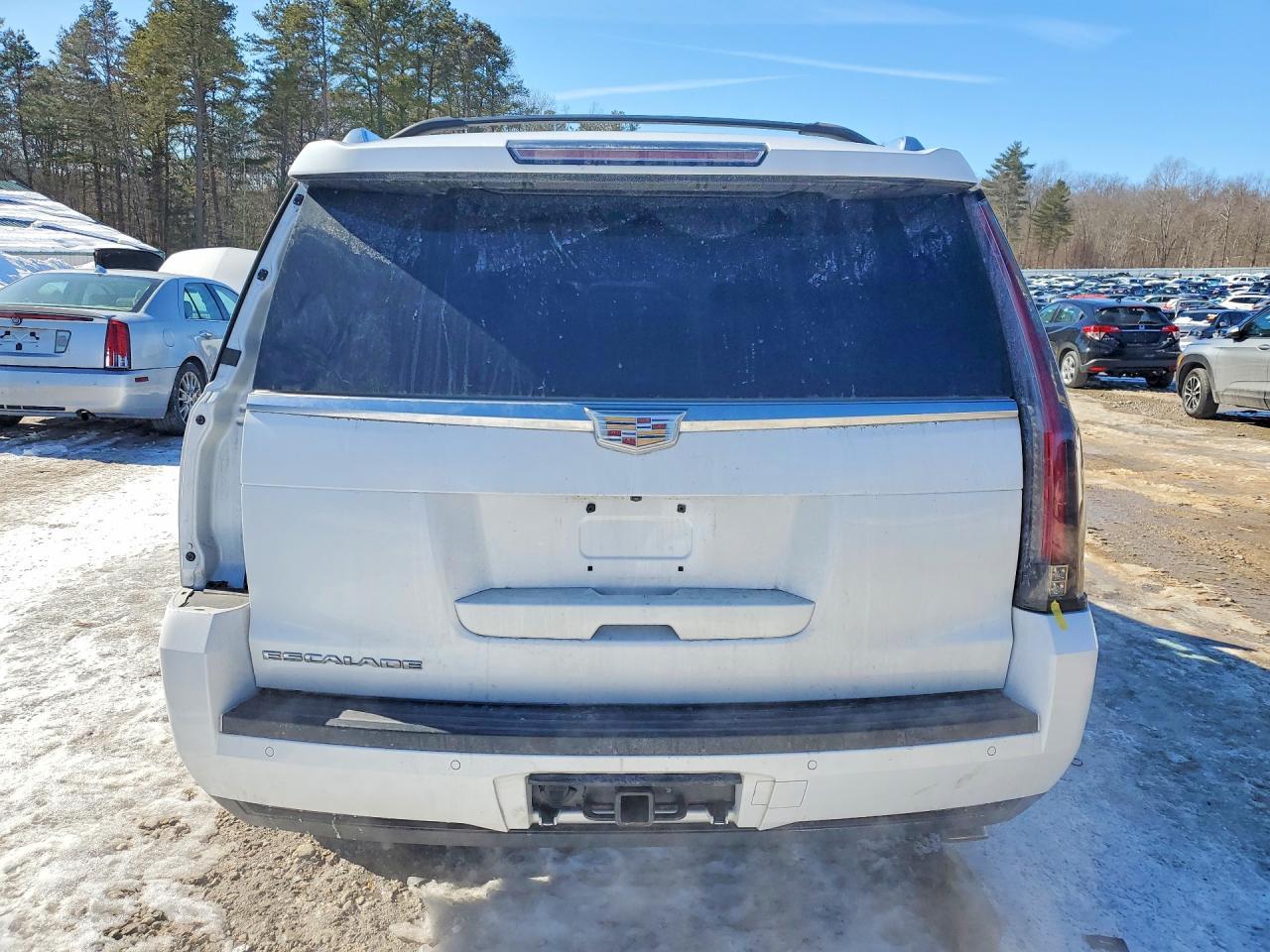 2016 CADILLAC ESCALADE