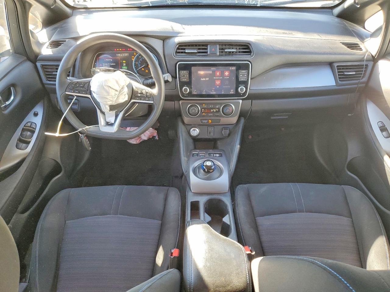 2021 NISSAN LEAF