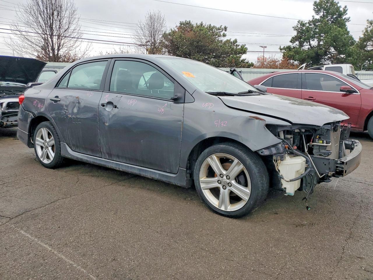 2013 TOYOTA COROLLA