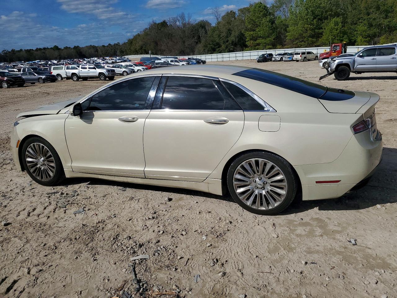 2016 LINCOLN MKZ