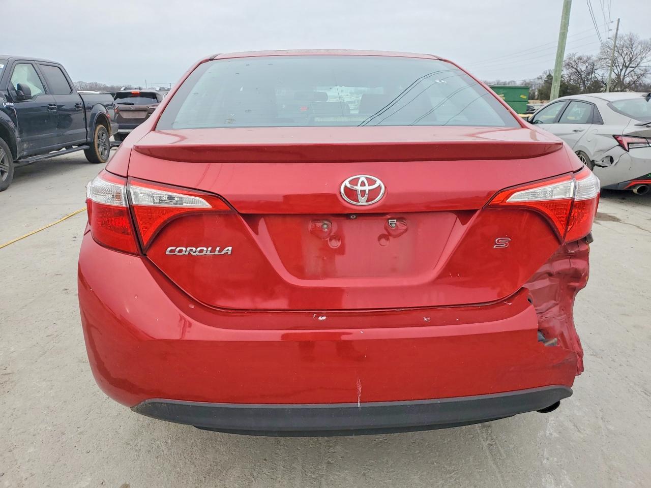 2015 TOYOTA COROLLA