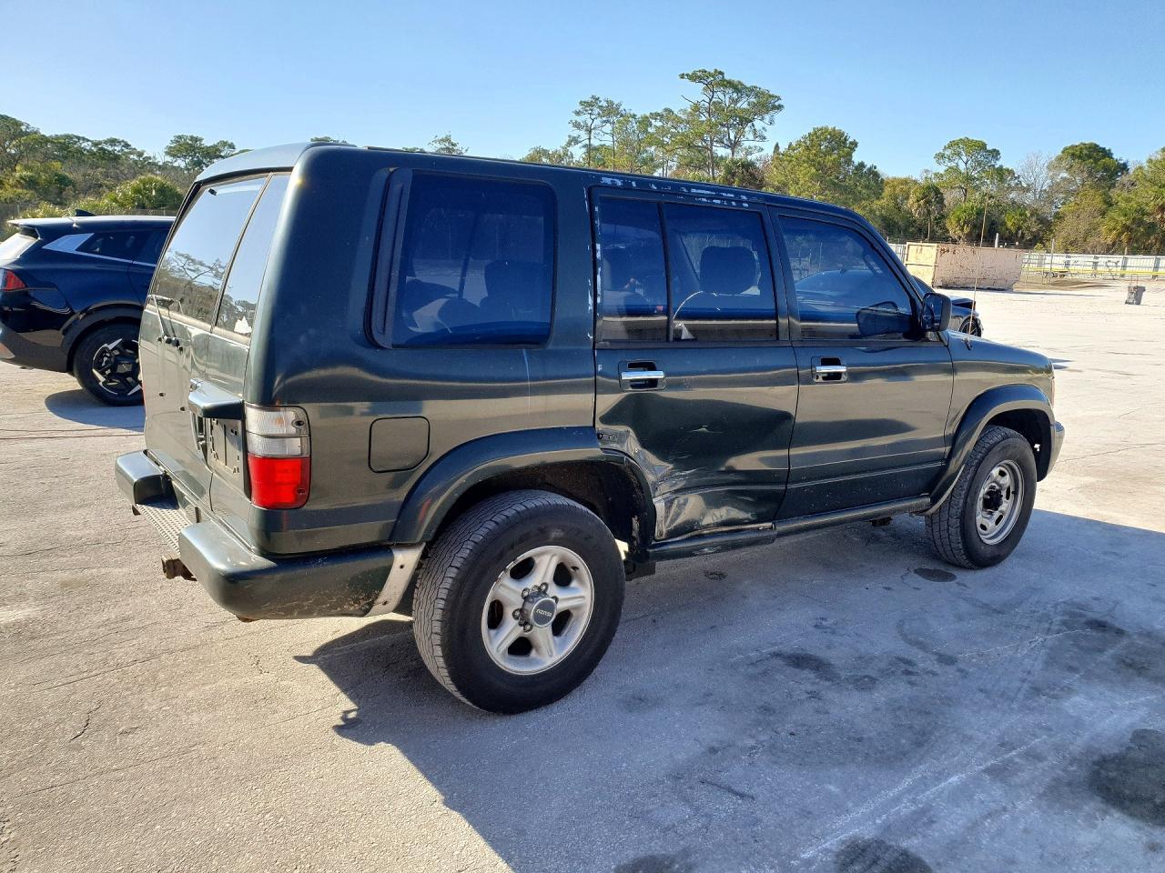 2000 ISUZU Trooper
