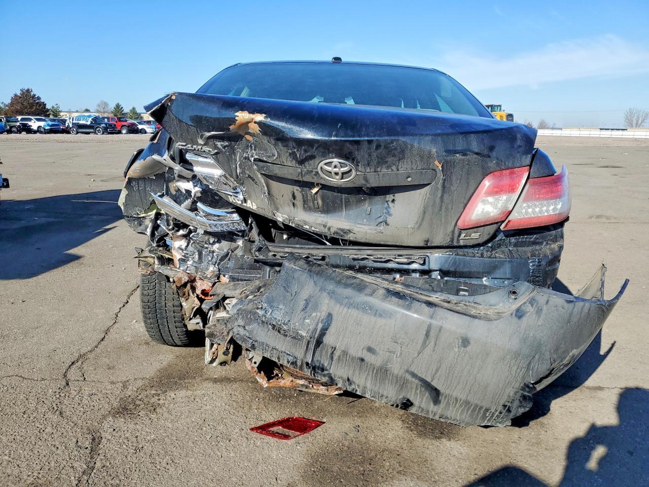 2011 TOYOTA CAMRY