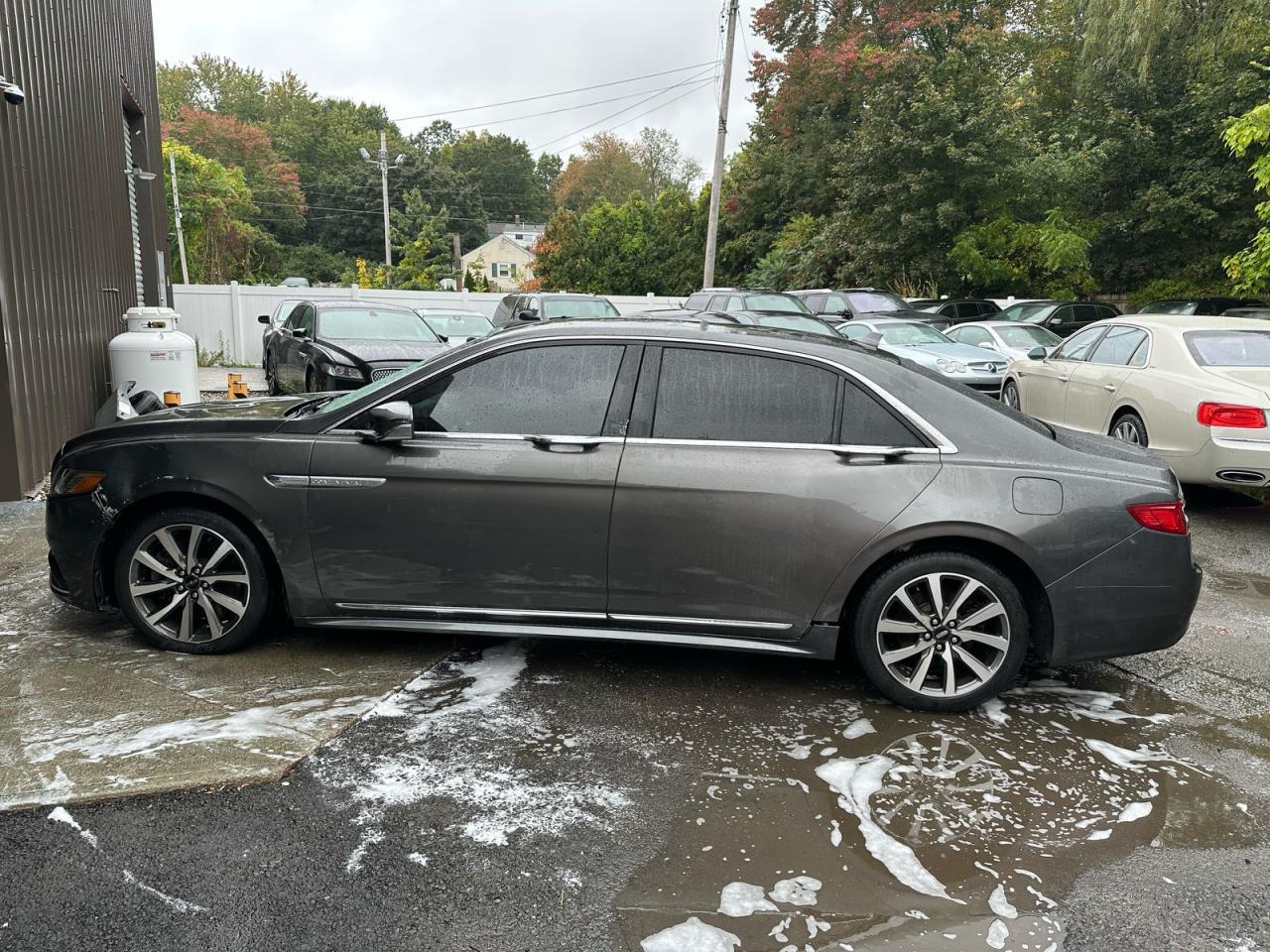 2019 LINCOLN Continental