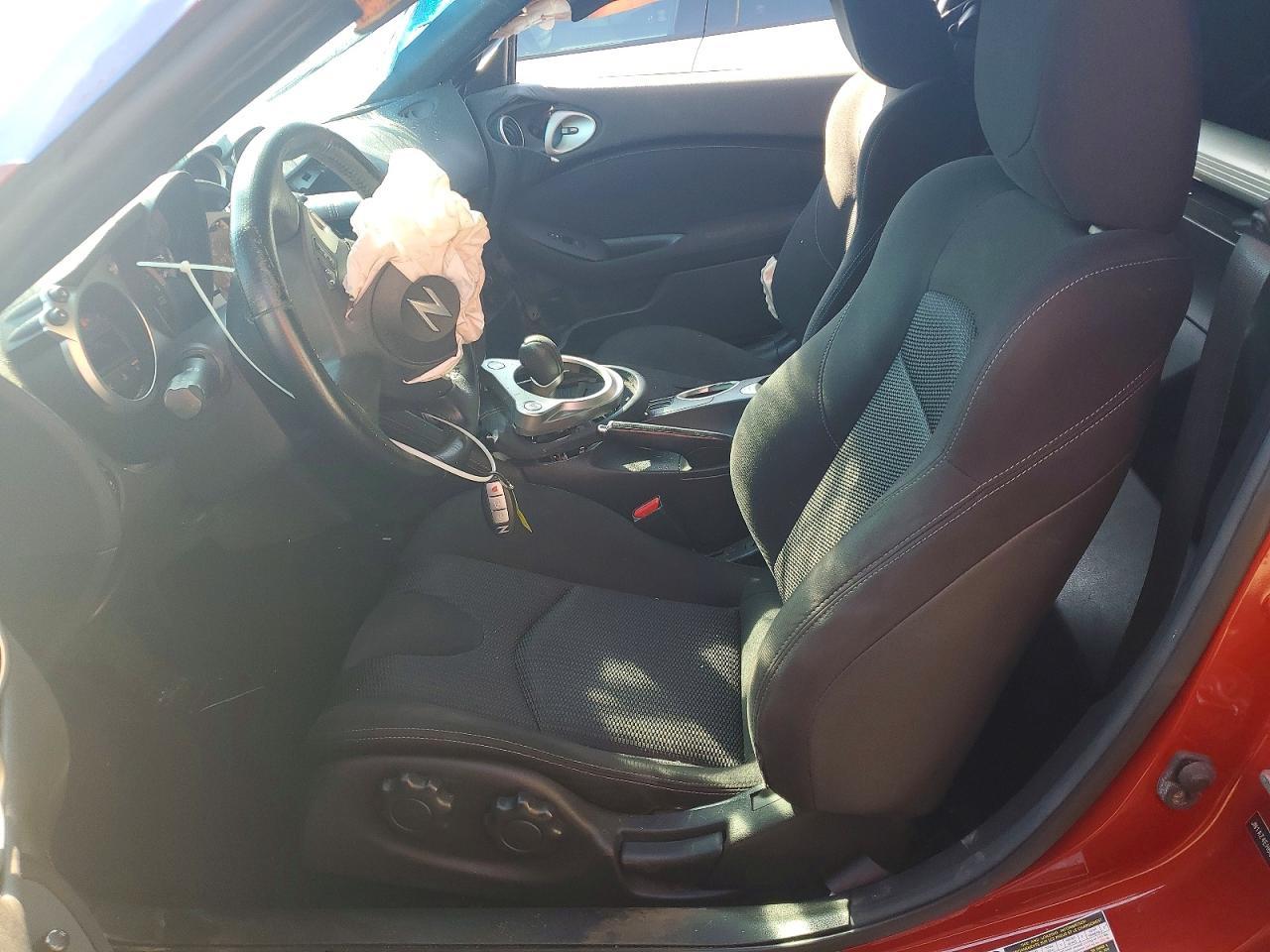 2016 NISSAN 370Z