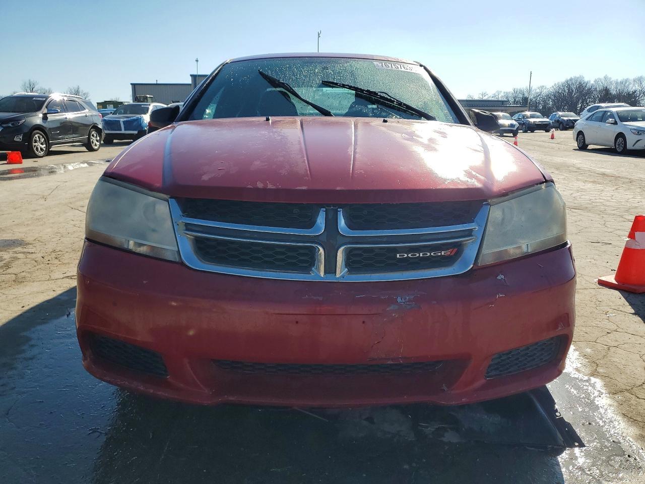 2013 DODGE Avenger