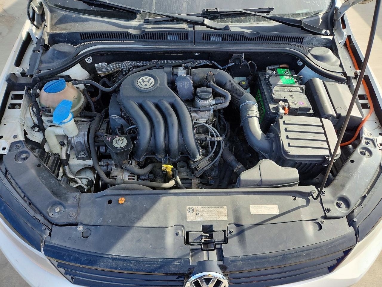2013 VOLKSWAGEN JETTA