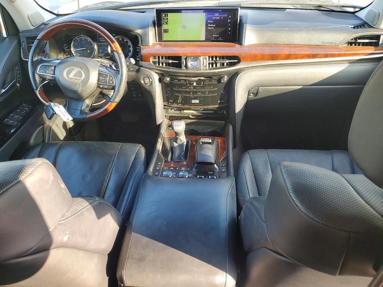 2016 LEXUS LX 570