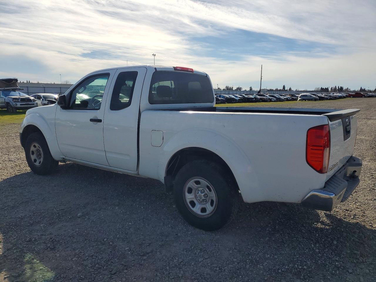 2016 NISSAN Frontier