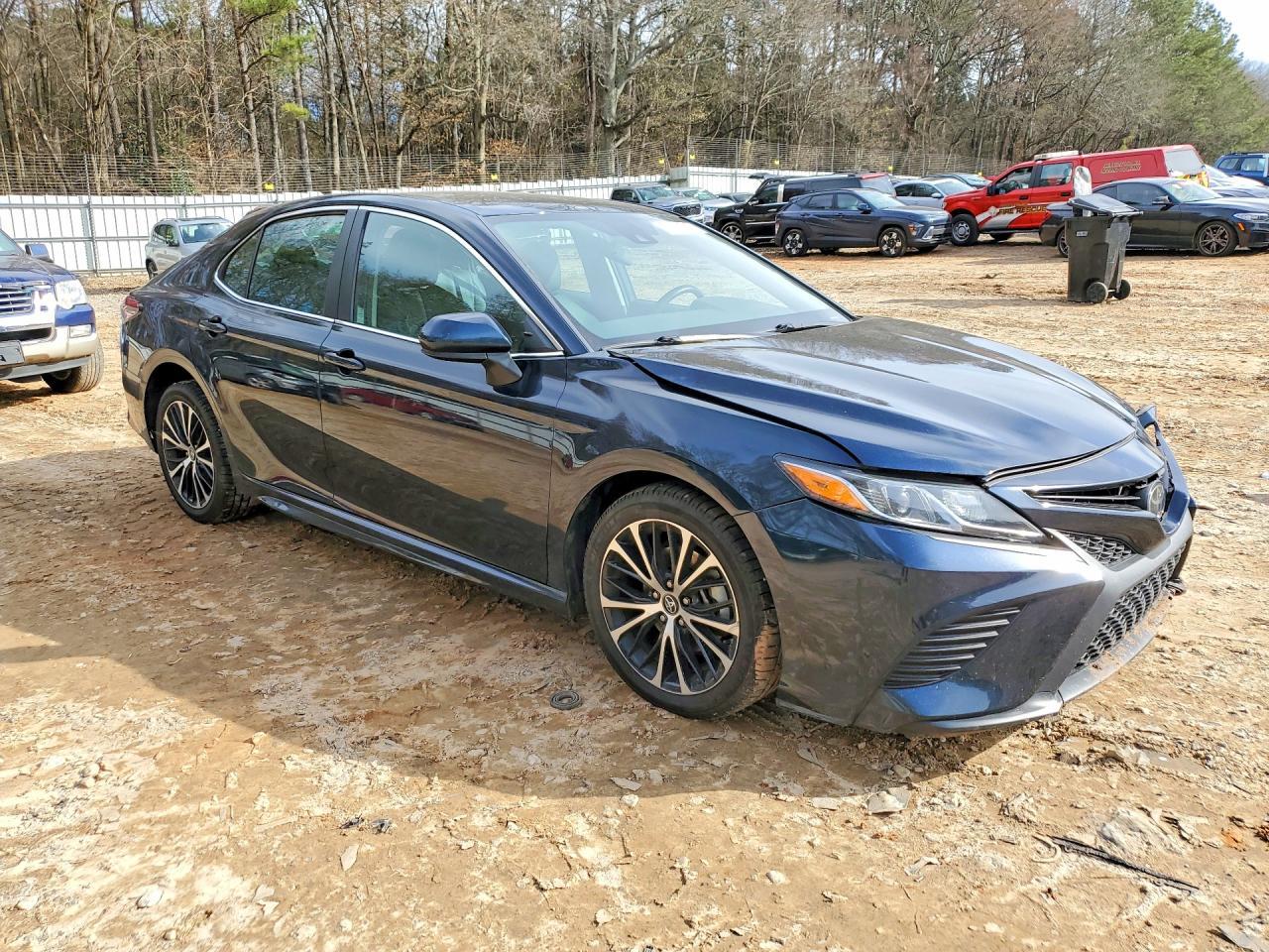 2019 TOYOTA CAMRY