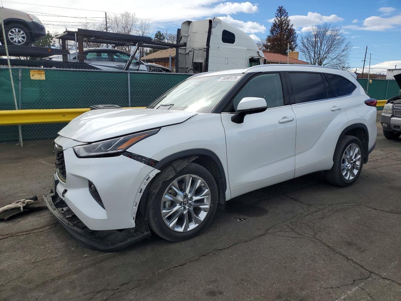 2023 TOYOTA HIGHLANDER