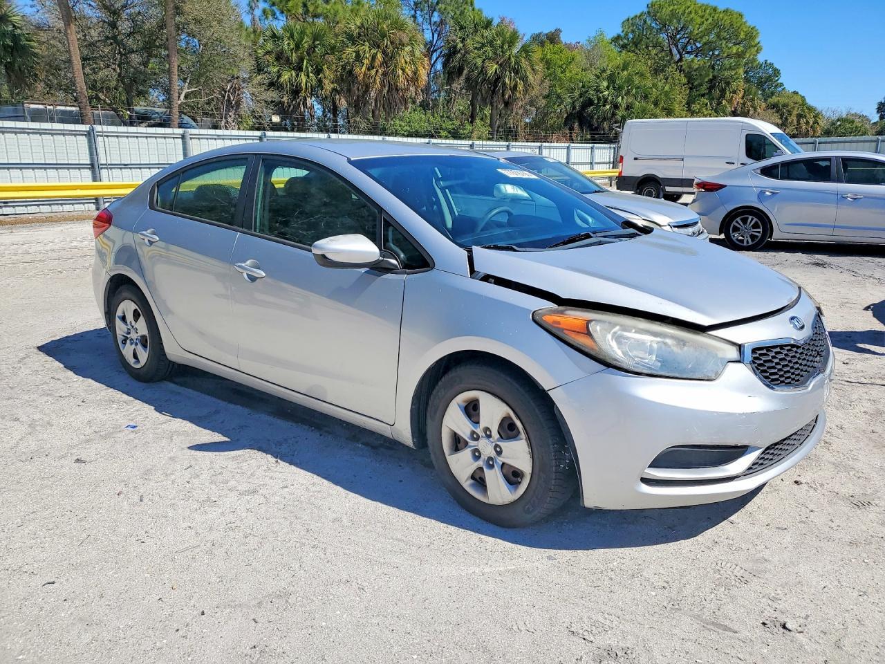 2016 KIA FORTE