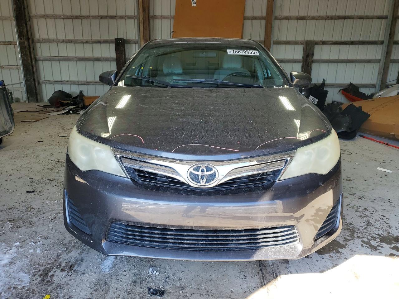 2014 TOYOTA CAMRY