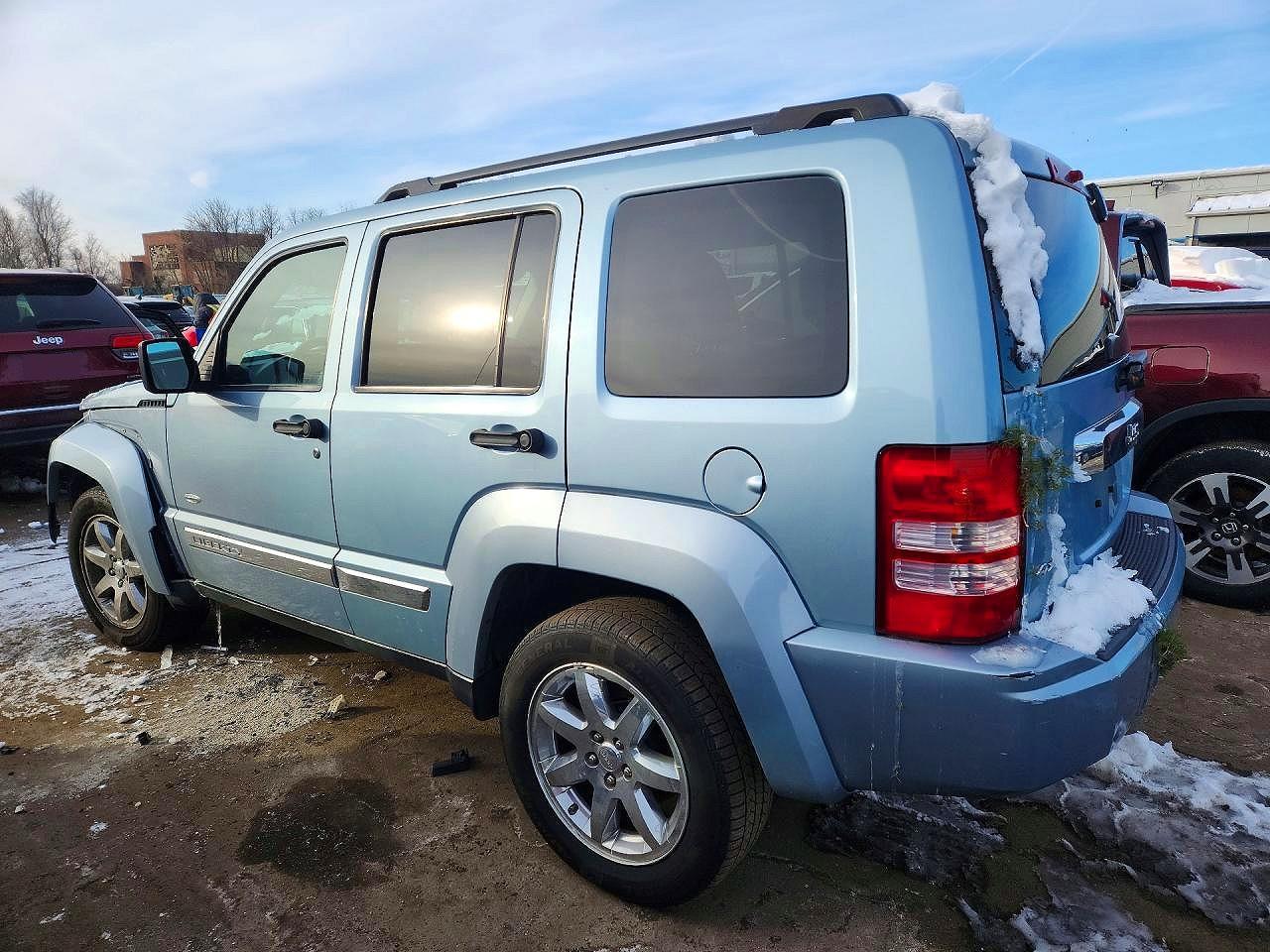 2012 JEEP Liberty