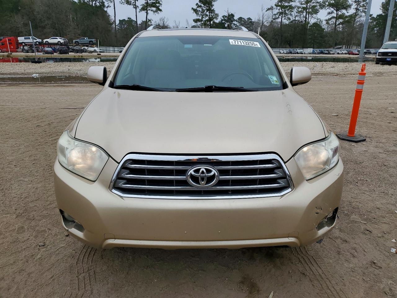 2010 TOYOTA HIGHLANDER