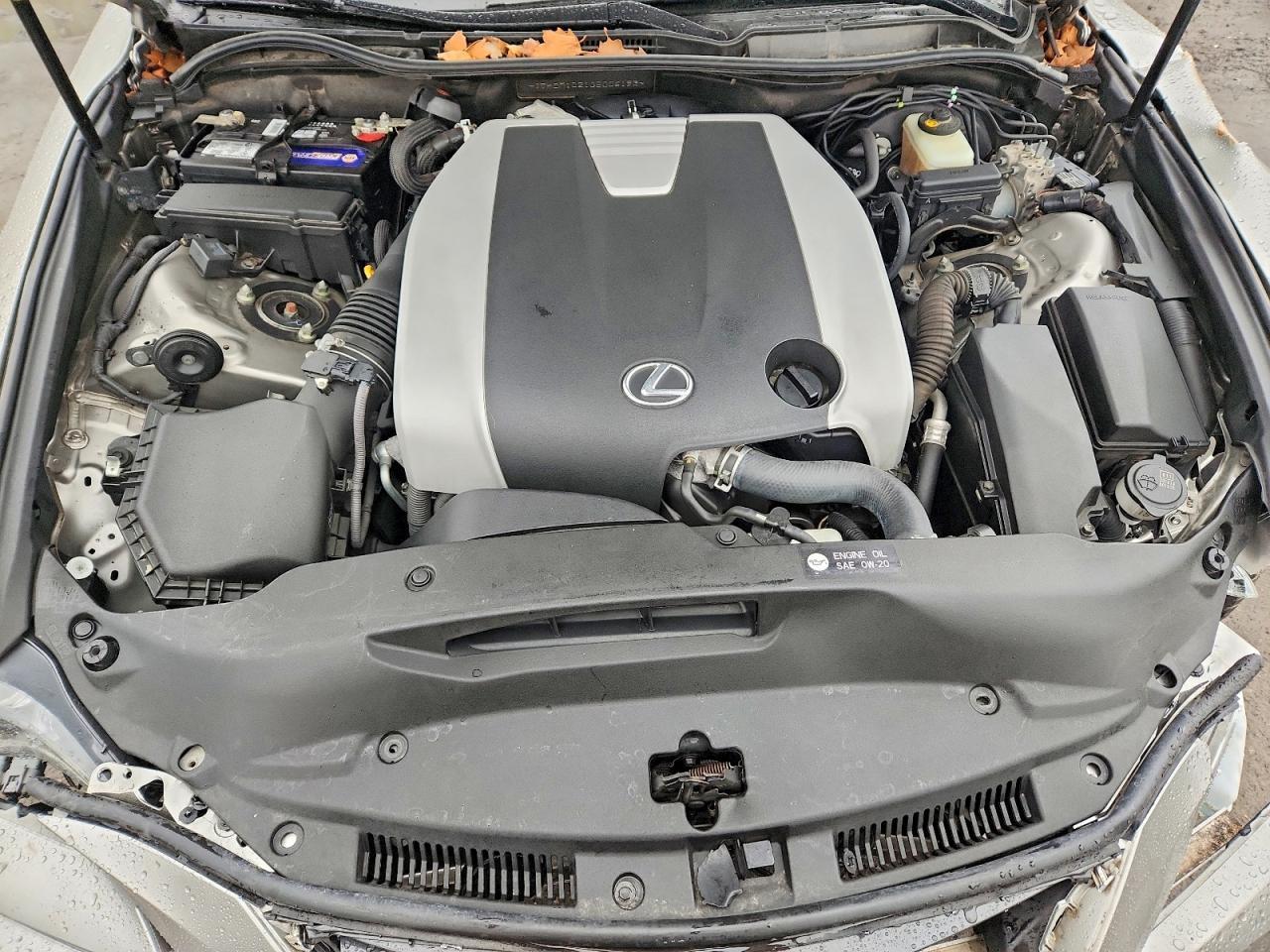 2016 LEXUS IS 300