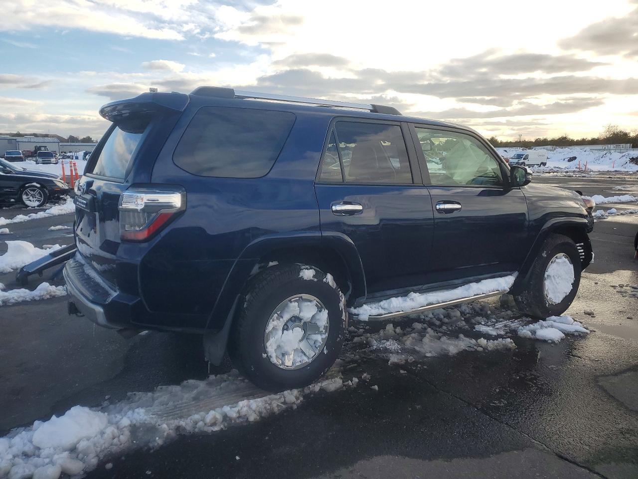 2016 TOYOTA 4Runner