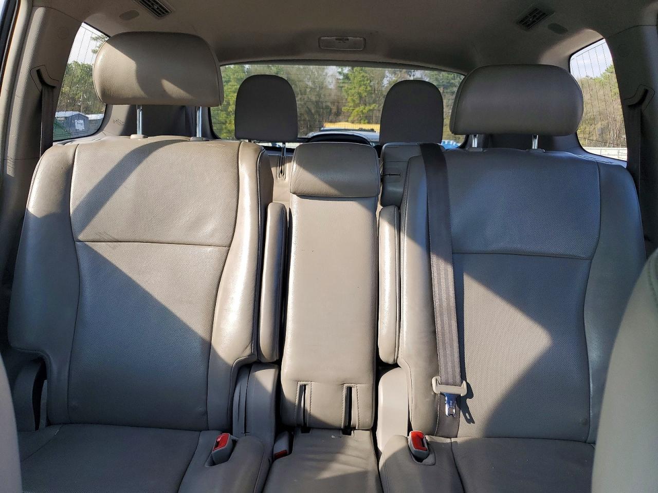 2013 TOYOTA HIGHLANDER