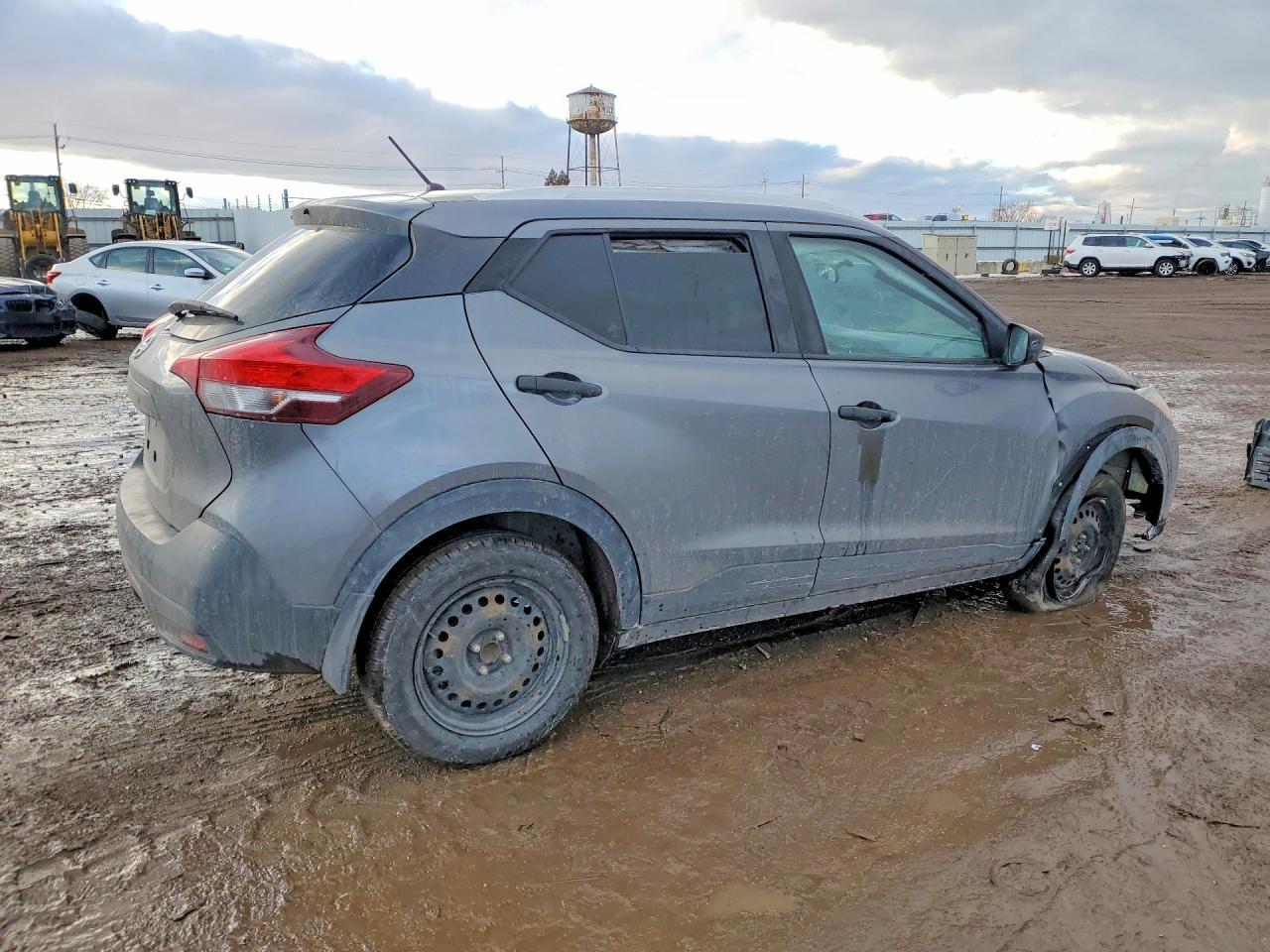 2019 NISSAN KICKS