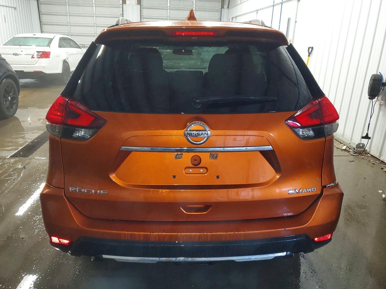 2017 NISSAN ROGUE