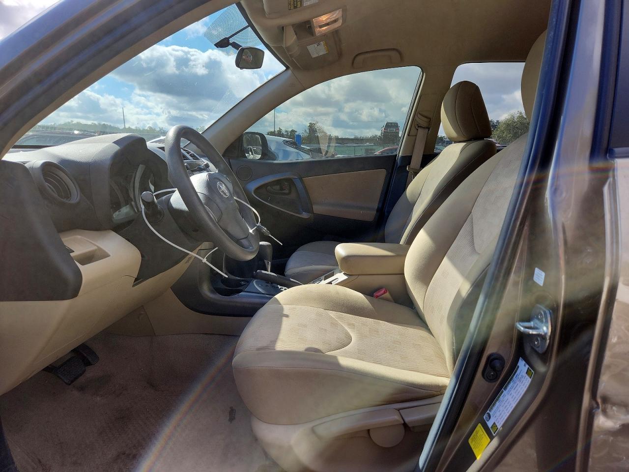 2011 TOYOTA RAV4