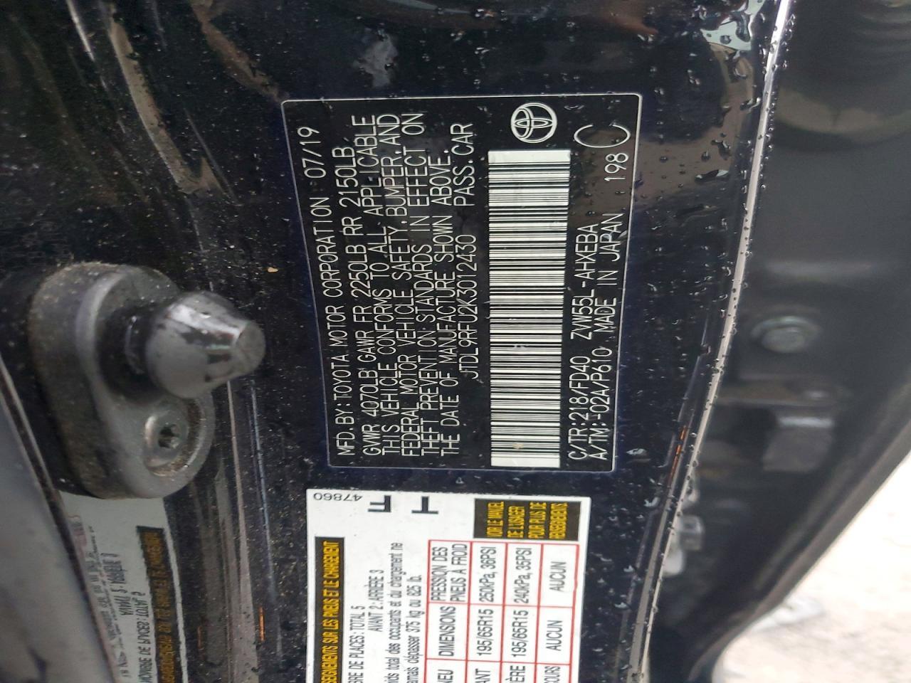2019 TOYOTA PRIUS