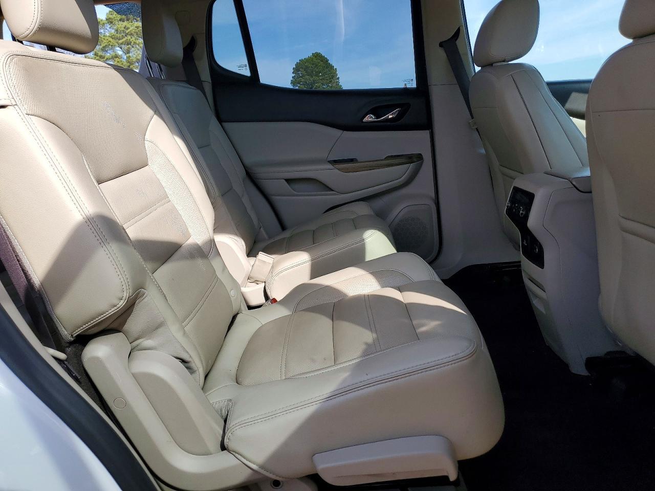 2017 GMC ACADIA