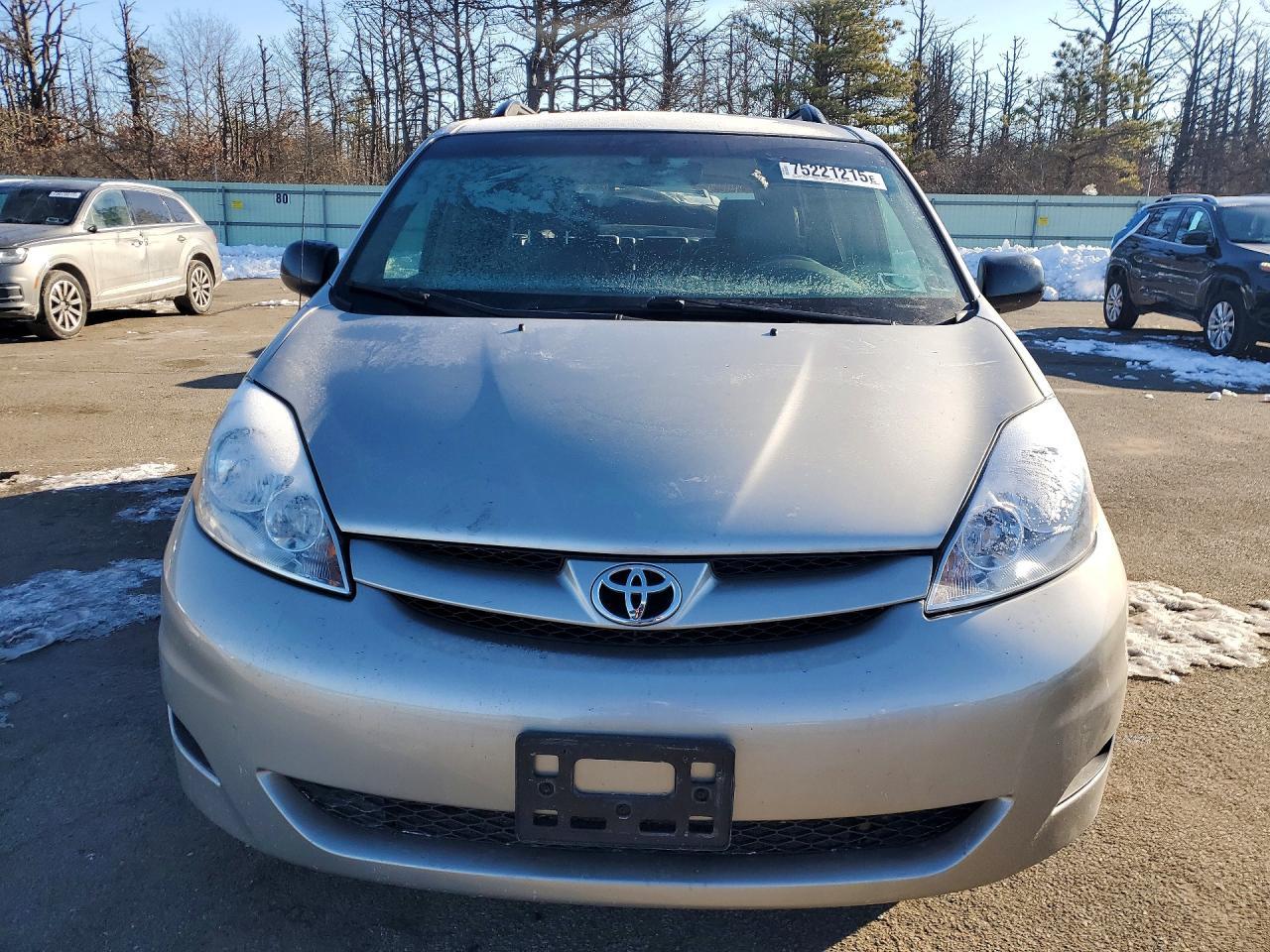 2007 TOYOTA SIENNA