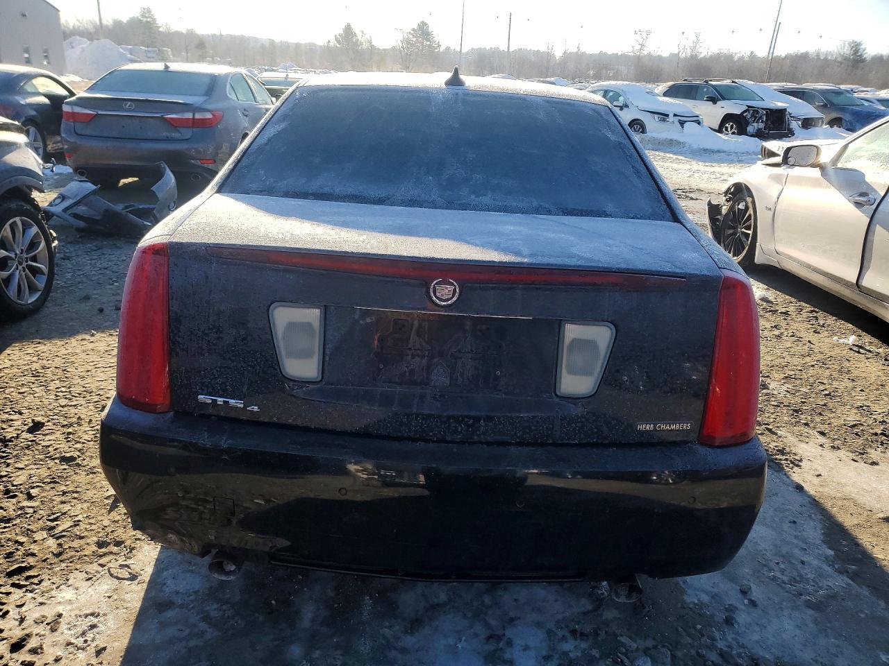 2010 CADILLAC STS