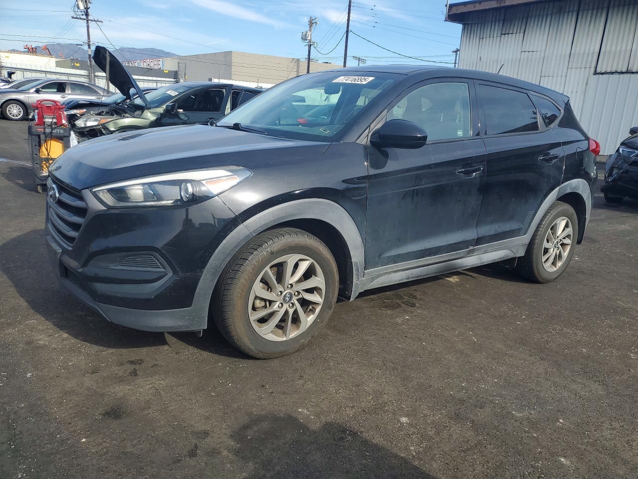 2016 HYUNDAI TUCSON