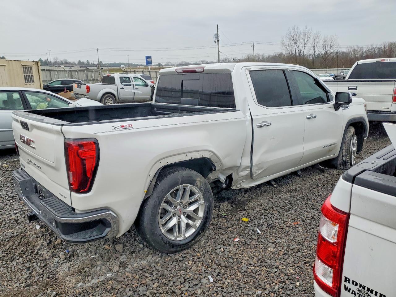2020 GMC Sierra