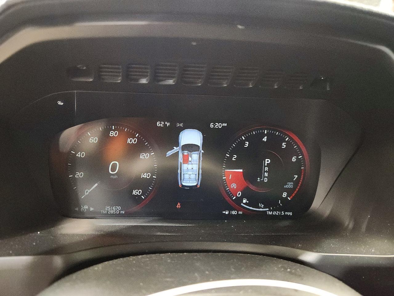 2018 VOLVO XC90